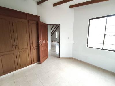 Casa de 3 alcobas en venta en Tulcan, Pereira, 153 m² · foto 10 de 20