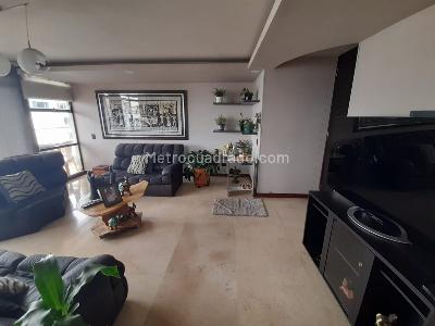 Apartamento en venta en Pinares, Pereira · foto 3 de 20