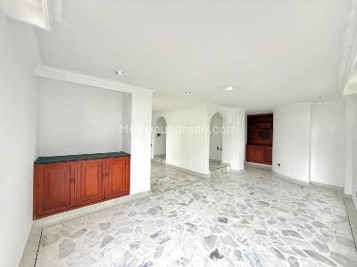 Apartamento en venta en Pinares, Pereira · foto 3 de 19