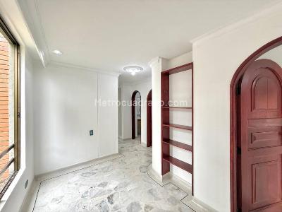 Apartamento en venta en Pinares, Pereira · foto 5 de 19