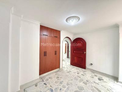 Apartamento en venta en Pinares, Pereira · foto 12 de 19