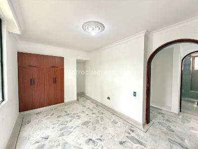 Apartamento en venta en Pinares, Pereira · foto 13 de 19