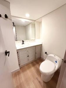 Apartamento de 3 alcobas en venta en El Poblado, Medellín, 246 m² · foto 10 de 10