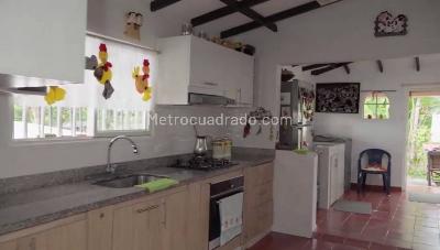 Casa de 5 alcobas en venta en Tebaida, Armenia, 1500 m² · foto 4 de 8