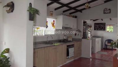 Casa de 5 alcobas en venta en Tebaida, Armenia, 1500 m² · foto 6 de 8