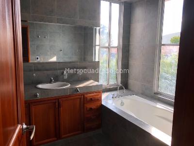 Casa de 5 alcobas en venta en Cerritos, Pereira, 1960 m² · foto 11 de 14
