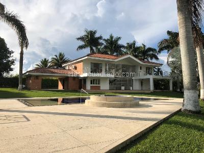 Casa de 5 alcobas en venta en Cerritos, Pereira, 1960 m² · foto 13 de 14