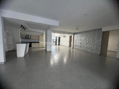 Casa de 5 alcobas en venta en Pueblito Cafetero, Pereira, 1900 m² · foto 2 de 20