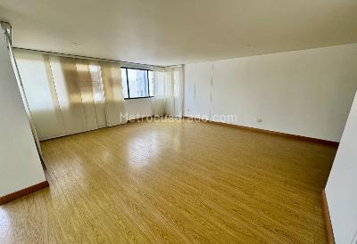 Apartamento en venta en Centro, Pereira · foto 3 de 19