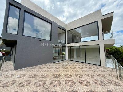 Casa de 5 alcobas en venta en Via Armenia, Pereira · foto 5 de 19