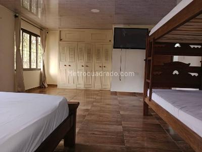 Casa de 4 alcobas en venta en Kenedy, Pereira · foto 7 de 10