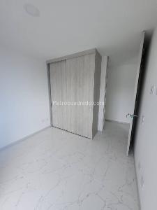 Apartamento en venta en Av 30 De Agosto, Pereira · foto 10 de 19