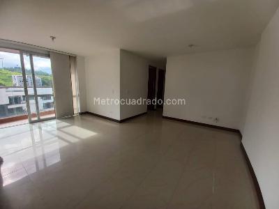 Apartamento de 3 alcobas en venta en Pinares, Pereira, 78 m² · foto 4 de 19