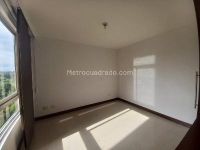 Apartamento de 3 alcobas en venta en Pinares, Pereira, 78 m² · foto 10 de 19