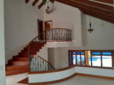 Casa de 5 alcobas en venta en Cerritos, Pereira, 1600 m² · foto 4 de 17
