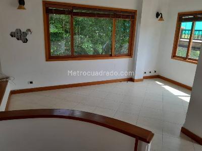 Casa de 5 alcobas en venta en Cerritos, Pereira, 1600 m² · foto 5 de 17