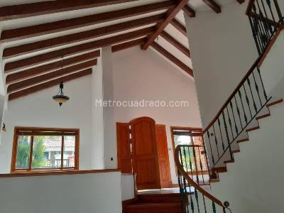Casa de 5 alcobas en venta en Cerritos, Pereira, 1600 m² · foto 10 de 17