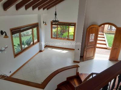 Casa de 5 alcobas en venta en Cerritos, Pereira, 1600 m² · foto 11 de 17