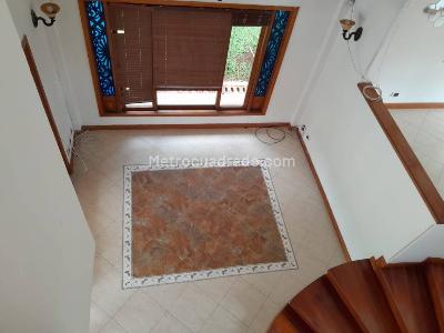 Casa de 5 alcobas en venta en Cerritos, Pereira, 1600 m² · foto 13 de 17