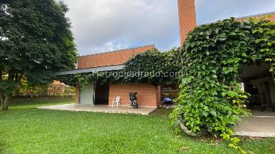 Casa en venta en Pueblito Cafetero, Pereira · foto 3 de 15