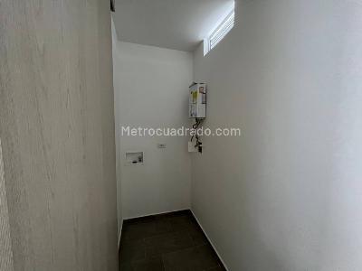 Apartaestudio en venta en Pinares, Pereira, 63 m² · foto 12 de 15