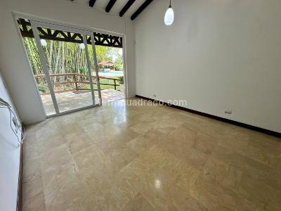 Casa de 5 alcobas en arriendo en Via Cerritos, Pereira, 1500 m² · foto 16 de 20