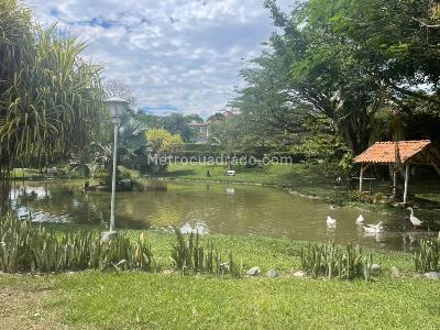 Casa de 3 alcobas en venta en Via Viterbo, Pereira, 1087 m² · foto 11 de 14