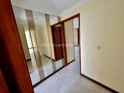 Apartamento en venta en La Elvira, Pereira · foto 11 de 20
