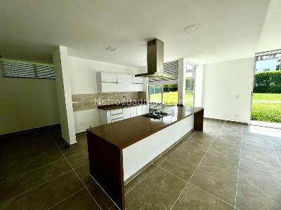 Casa en venta en Cerritos, Pereira · foto 2 de 13
