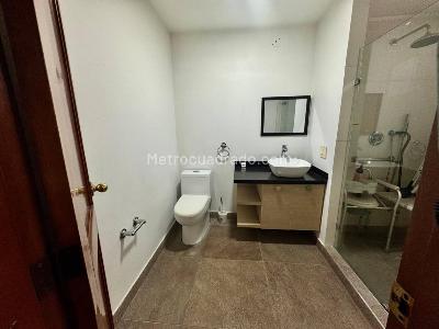Apartamento de 5 alcobas en venta en Pinares, Pereira, 215 m² · foto 12 de 16