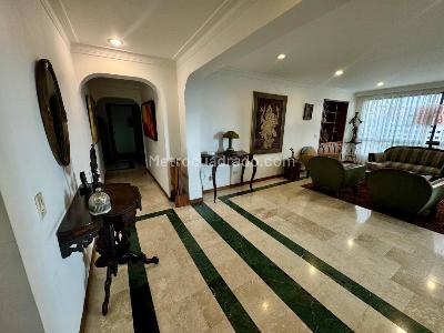 Apartamento de 5 alcobas en venta en Pinares, Pereira, 215 m² · foto 2 de 16