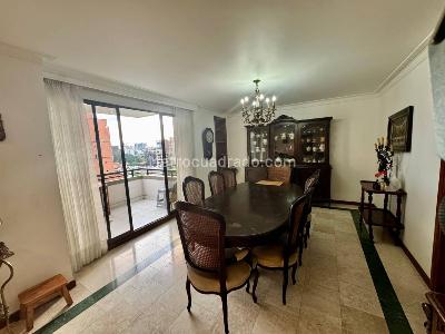 Apartamento de 5 alcobas en venta en Pinares, Pereira, 215 m² · foto 5 de 16