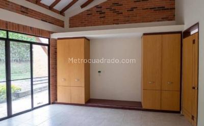 Casa de 3 alcobas en venta en El Tigre, Pereira, 958 m² · foto 11 de 14