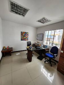 Casa de 5 alcobas en venta en Popular, Pereira, 300 m² · foto 3 de 13