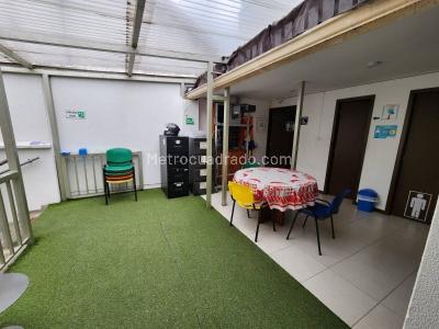 Casa de 5 alcobas en venta en Popular, Pereira, 300 m² · foto 9 de 13
