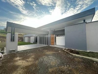 Casa en venta en Cerritos, Pereira · foto 3 de 17