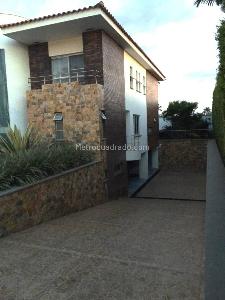 Casa de 5 alcobas en venta en Cerritos, Pereira · foto 2 de 8