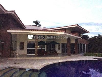 Casa de 5 alcobas en venta en Cerritos, Pereira · foto 3 de 8