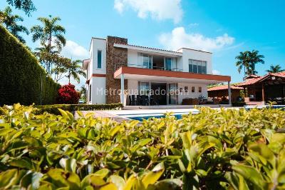 Casa de 5 alcobas en venta en Cerritos, Pereira, 1470 m² · foto 2 de 20