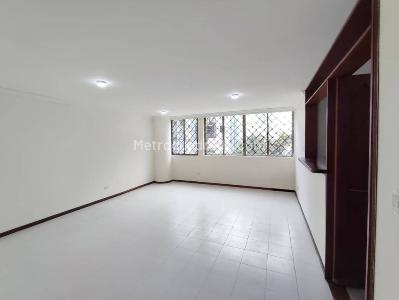Apartamento en venta en Alpes, Pereira · foto 2 de 14