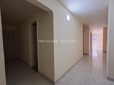 Apartamento en venta en Centro, Pereira · foto 8 de 20