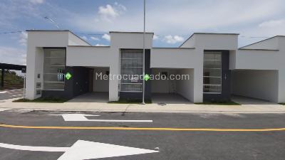 Casa en venta en Via Variante Condina, Pereira · foto 2 de 11