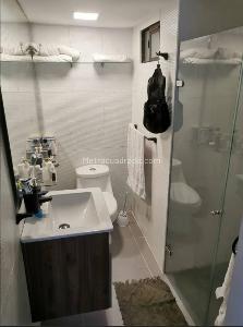 Apartaestudio en venta en Pinares, Pereira, 70 m² · foto 9 de 11