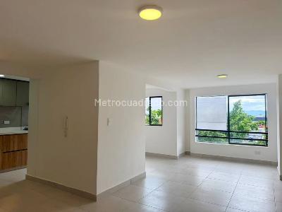 Apartamento en venta en Av 30 De Agosto, Pereira · foto 2 de 11