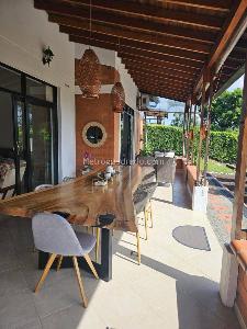 Casa de 4 alcobas en venta en Via Morelia, Pereira, 2000 m² · foto 9 de 11