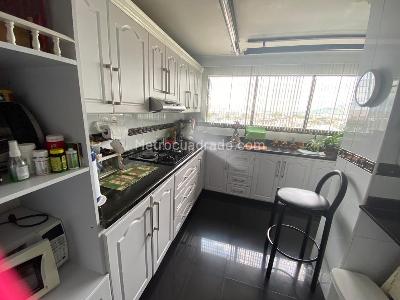 Apartamento en venta en Pinares, Pereira · foto 9 de 13