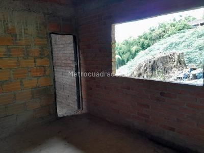 Casa de 2 alcobas en venta en Mundo Nuevo, Pereira, 611 m² · foto 10 de 16