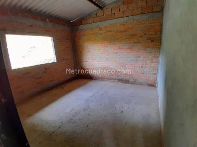 Casa de 2 alcobas en venta en Mundo Nuevo, Pereira, 611 m² · foto 8 de 16