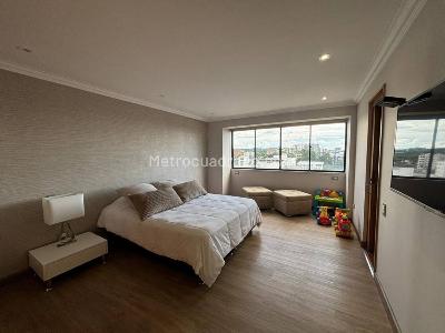 Apartamento de 3 alcobas en venta en Pinares, Pereira, 284 m² · foto 13 de 20