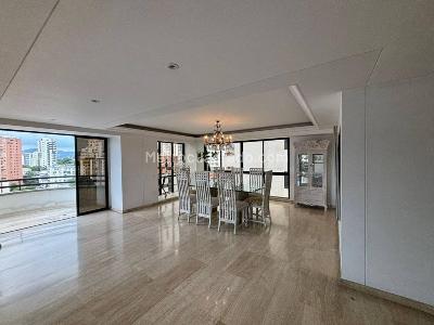 Apartamento de 3 alcobas en venta en Pinares, Pereira, 284 m² · foto 2 de 20